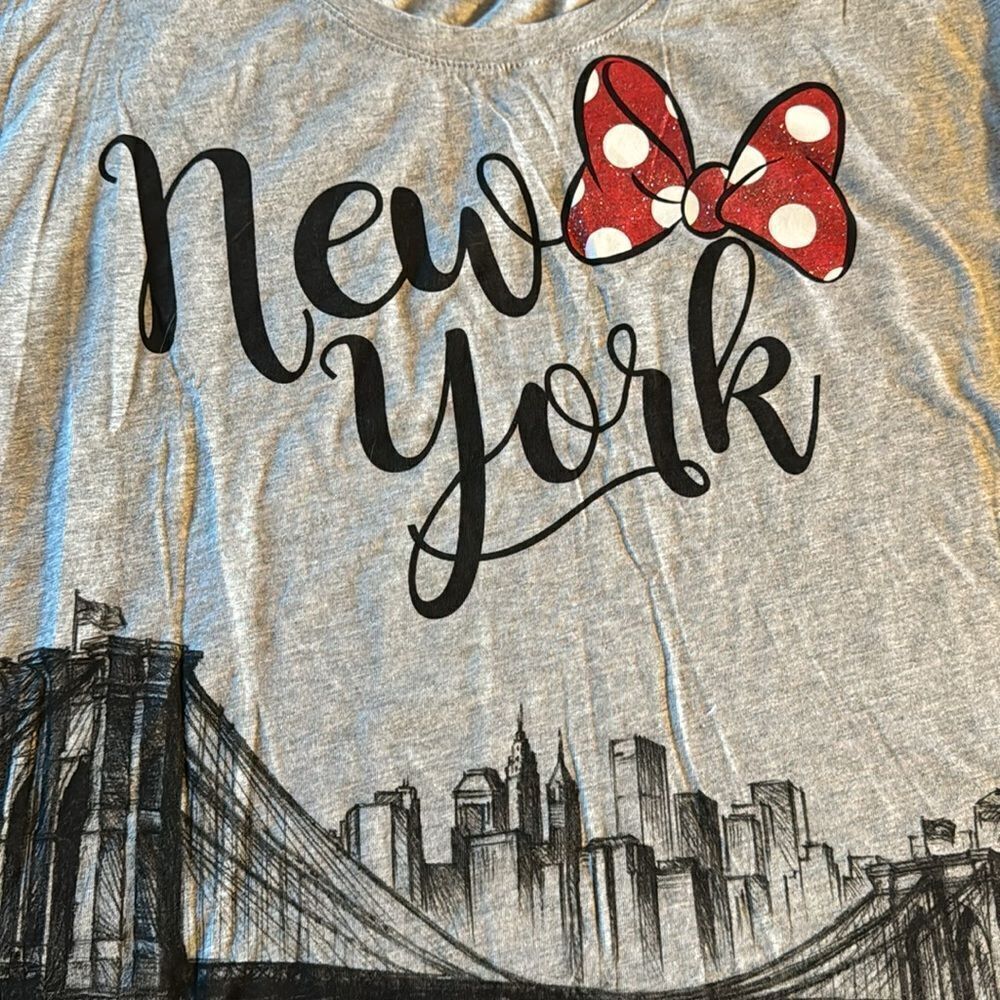 DISNEY Minnie bow with NYC skyline t shirt - Picture 2 of 8